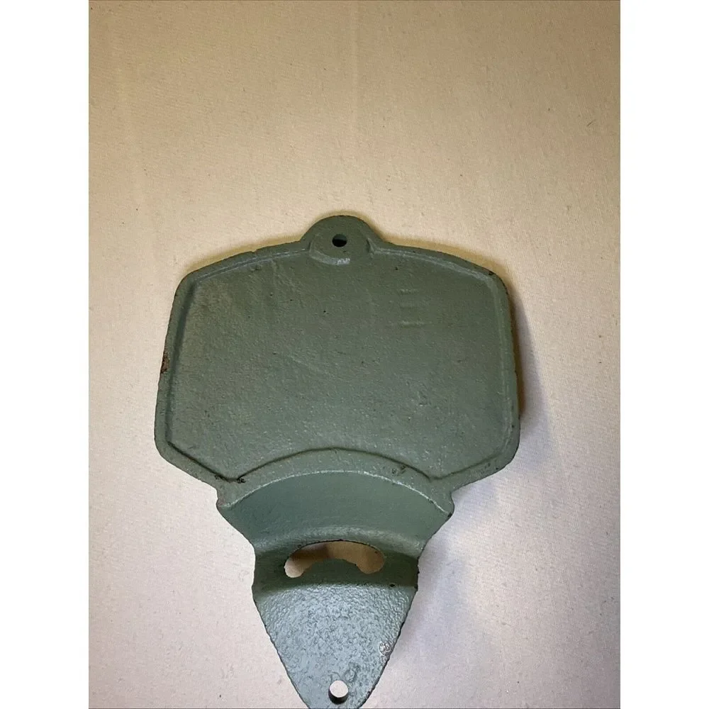 Cast Iron, Beer O'Clock, Wall Bottle Opener, Bar Decor, Man Cave,‎ Fun Gift